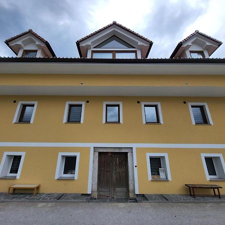 Stara Posta Apartment 8 Grosuplje Bagian luar foto